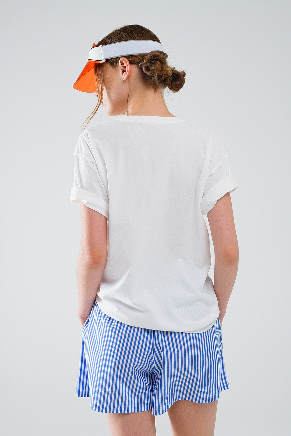 Camiseta gráfica con texto Smile with me en blanco
