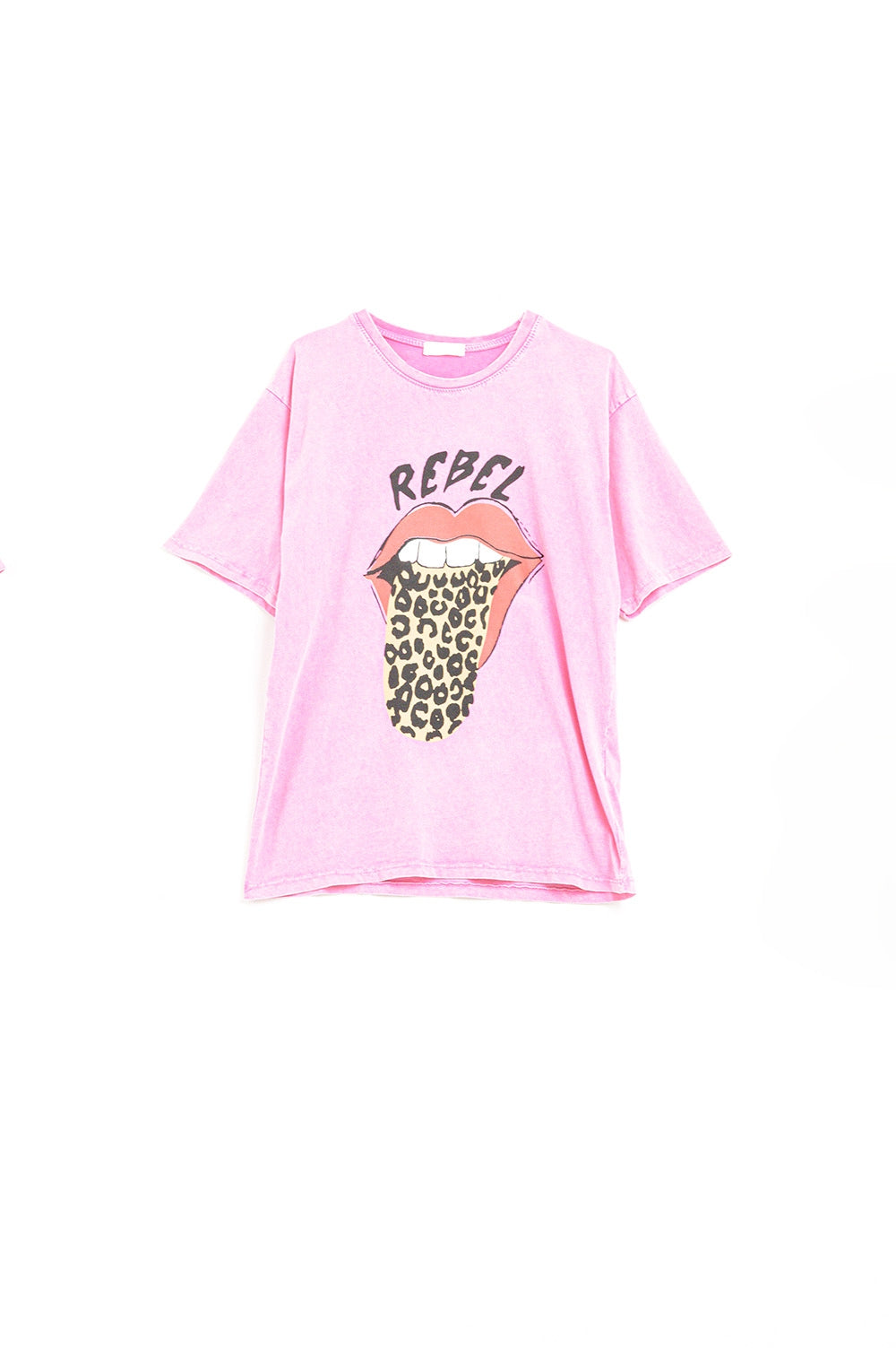 Camiseta gráfica Pink Rebel con estampado de leopardo en la lengüeta