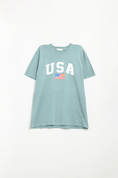 Camiseta larga suelta verde con logotipo de USA