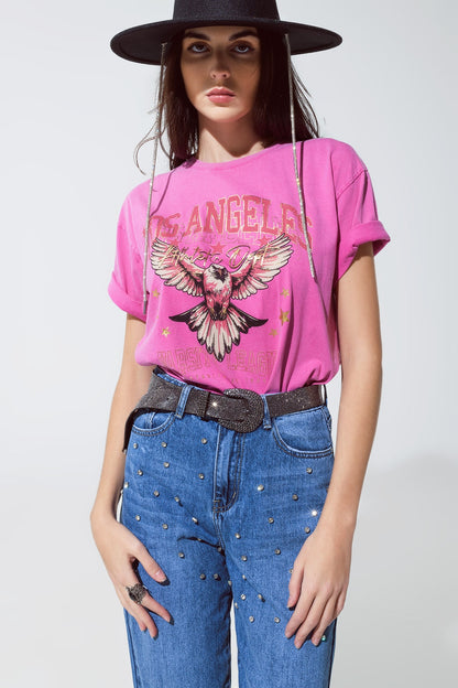 Camiseta rosa con estampado de Los Ángeles en la parte delantera