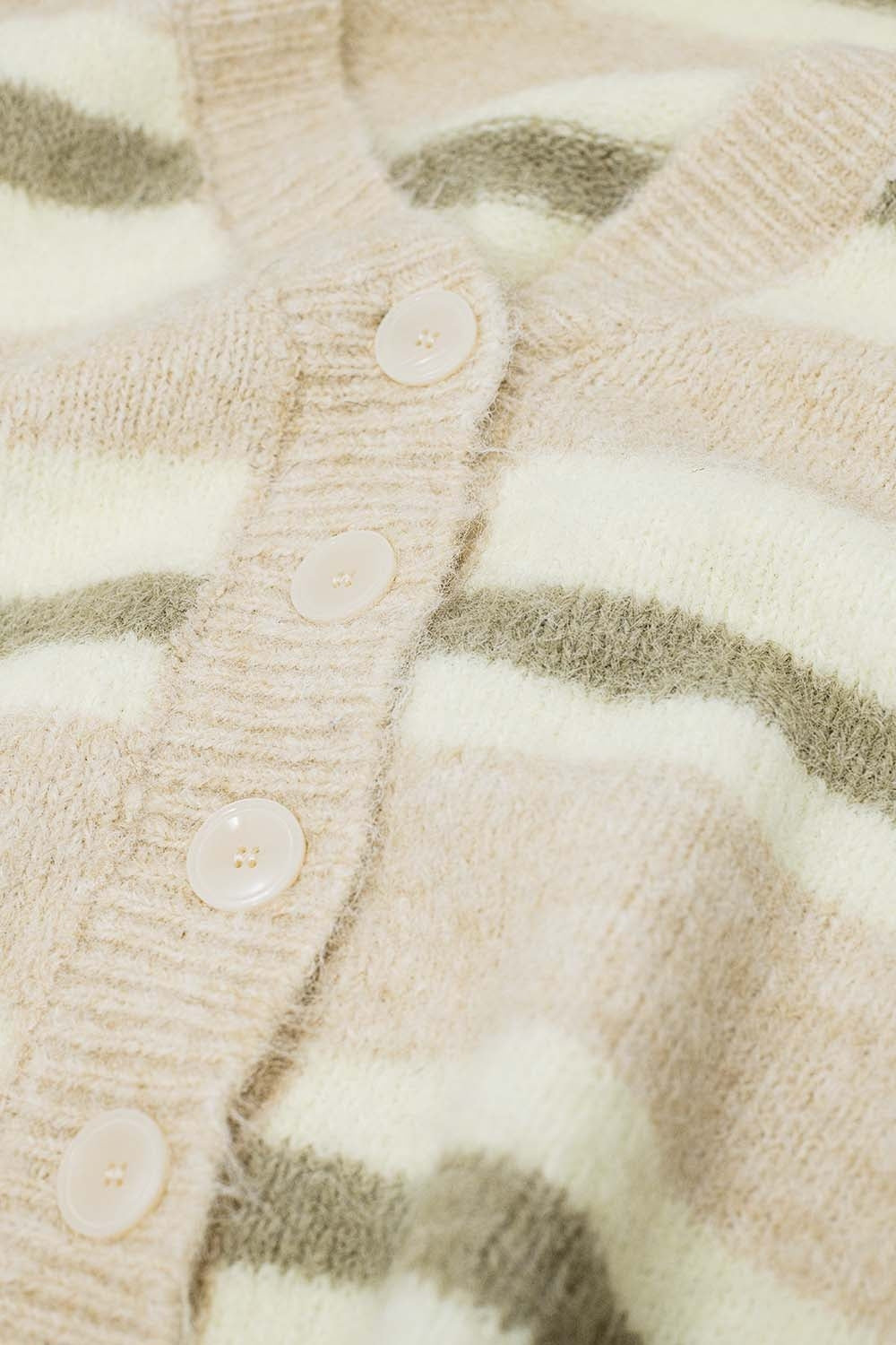 cárdigan de rayas beige