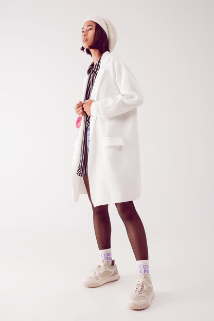 Cardigan extra grande en crudo con solapas