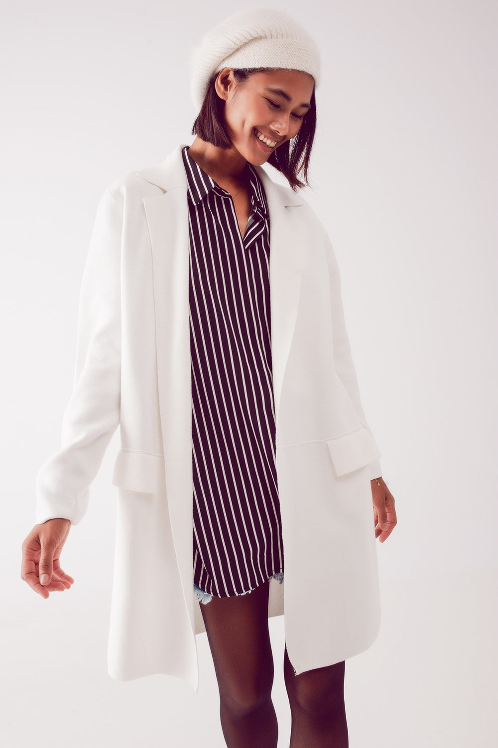 Cardigan extra grande en crudo con solapas