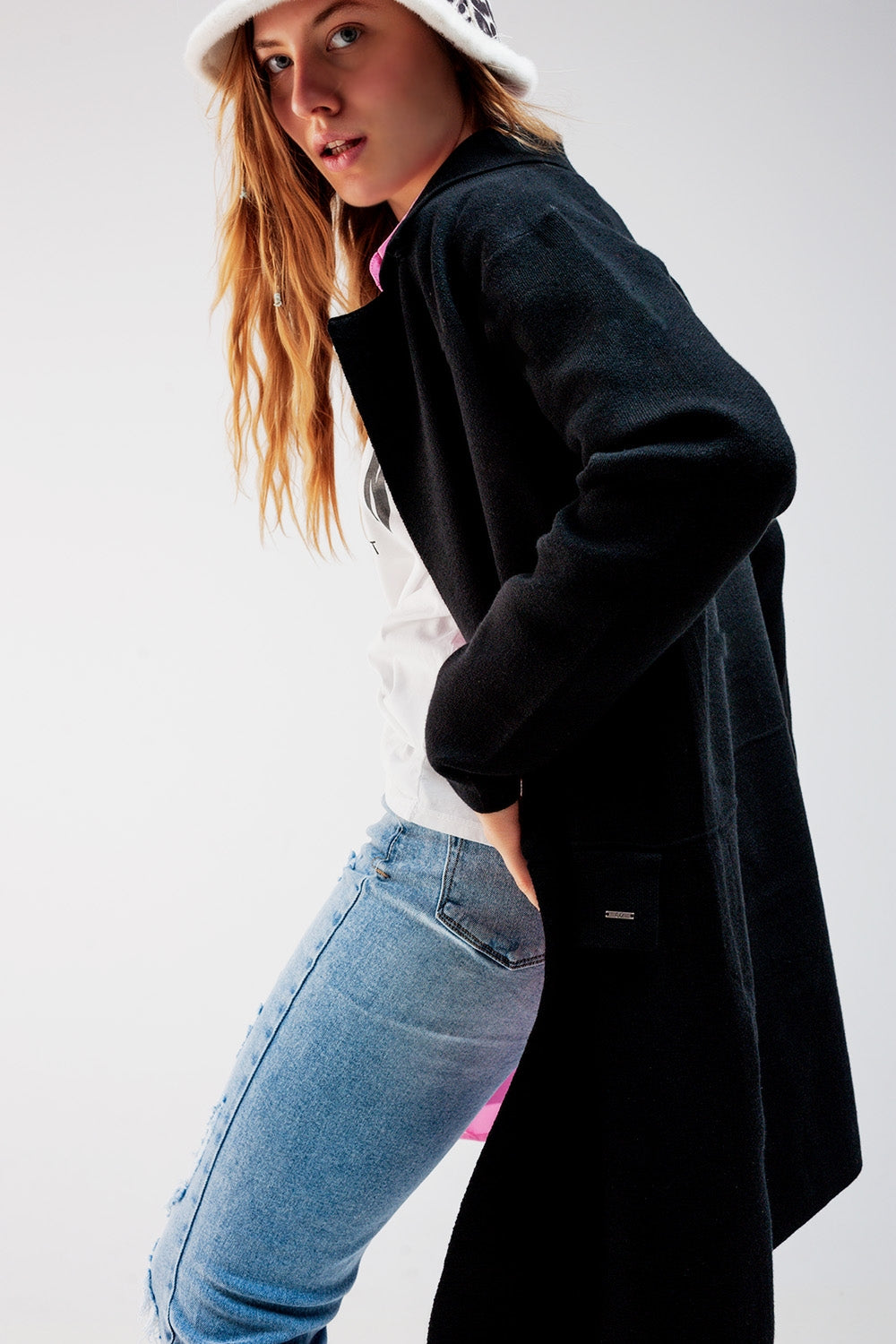 Cardigan extra grande en negro con solapas