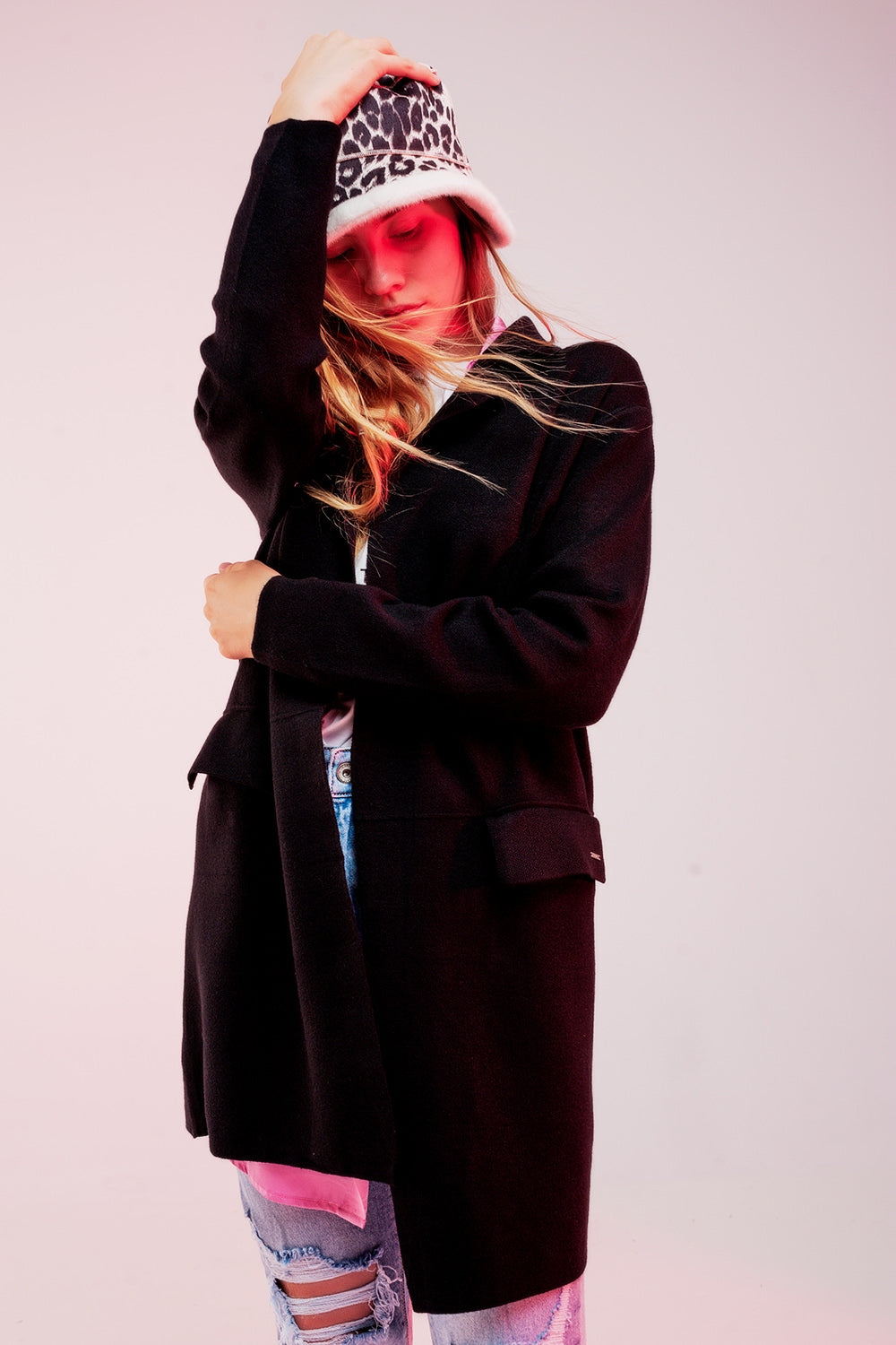 Cardigan extra grande en negro con solapas