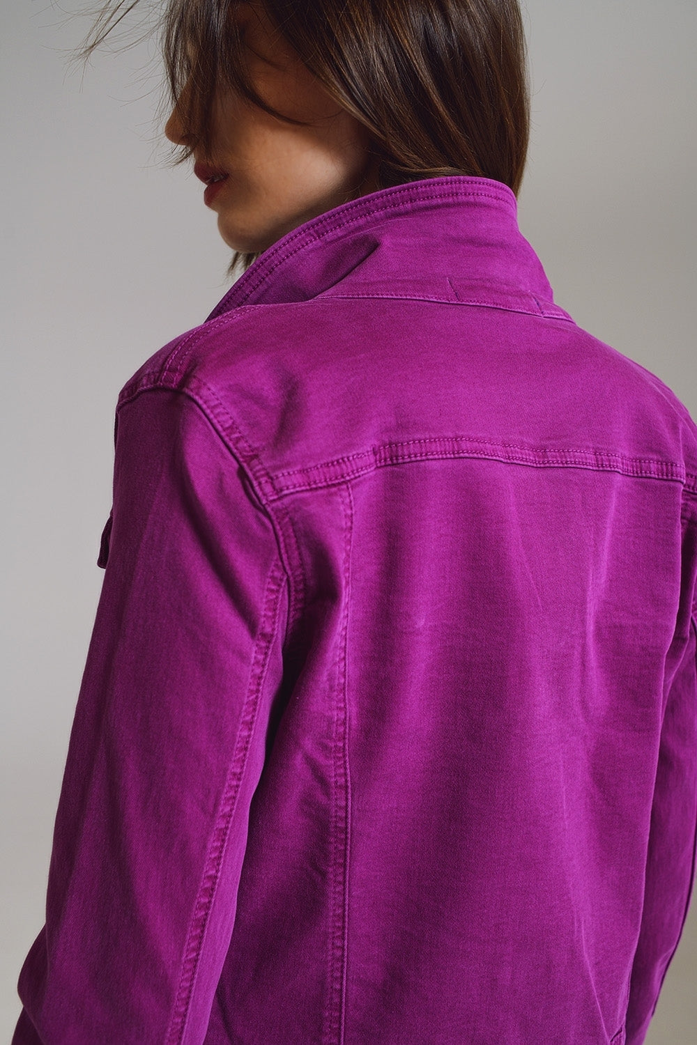 Cazadora vaquera slim en magenta