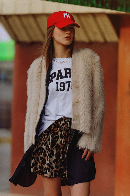 Chaqueta cropped beige de piel fina