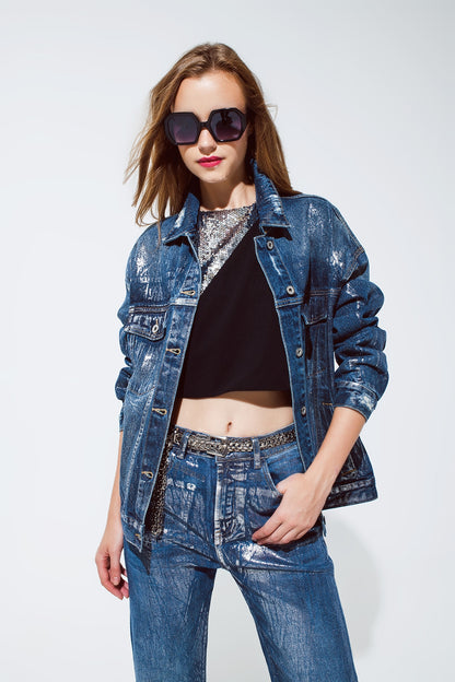 chaqueta denim extragrande con acabado metálico plateado