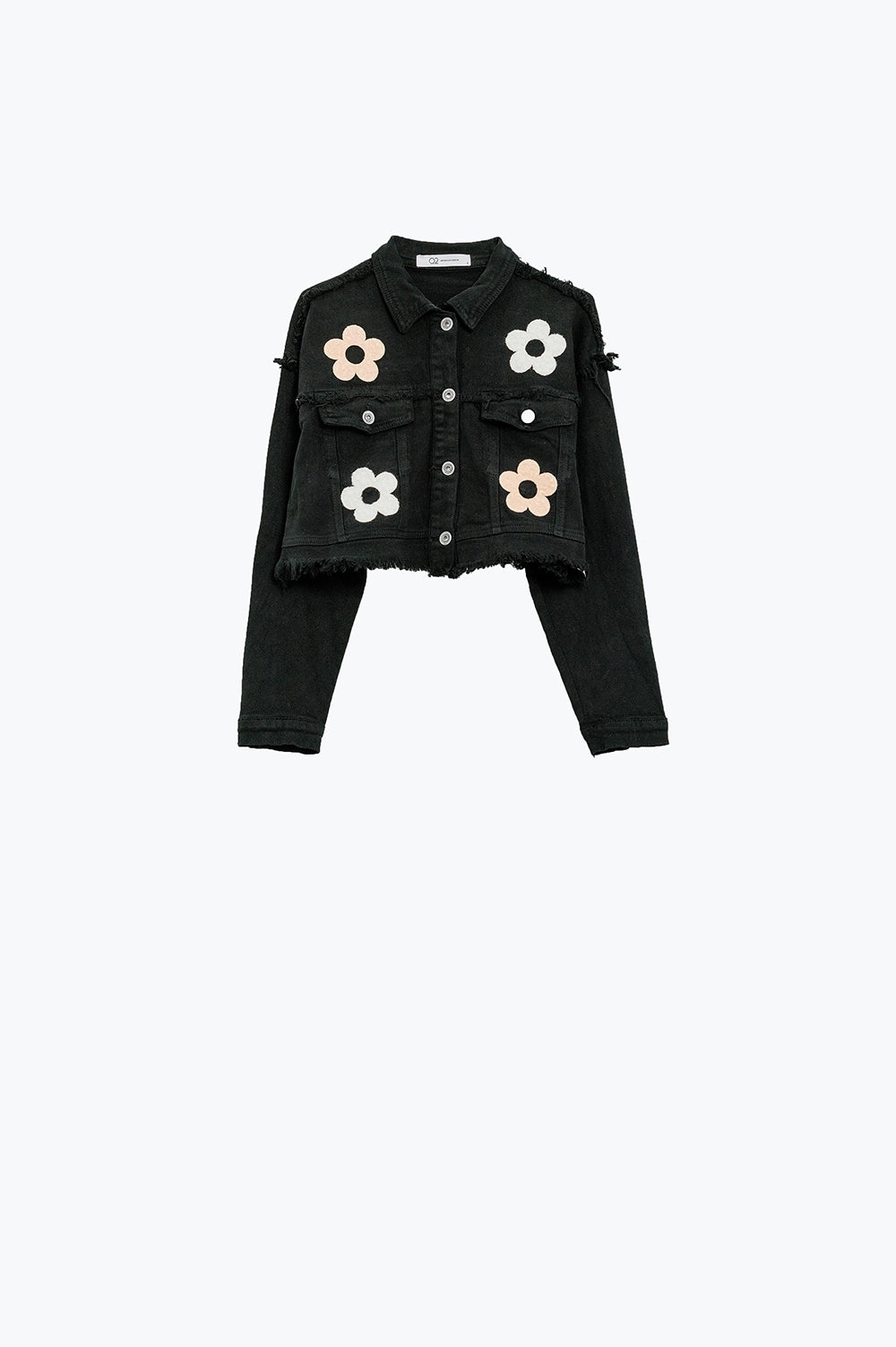 Q2 Chaqueta recortada con bolsillos en el pecho y detalles florales en negro