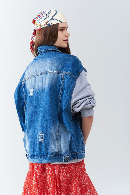 Chaqueta vaquera con mangas de tejido deportivo