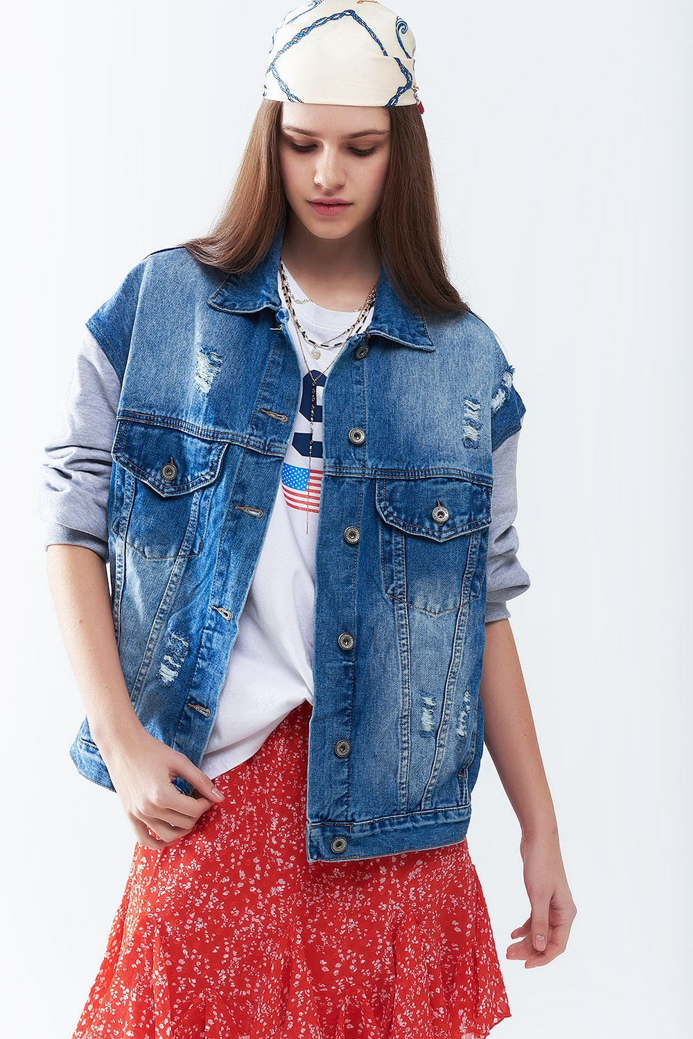 Chaqueta vaquera con mangas de tejido deportivo