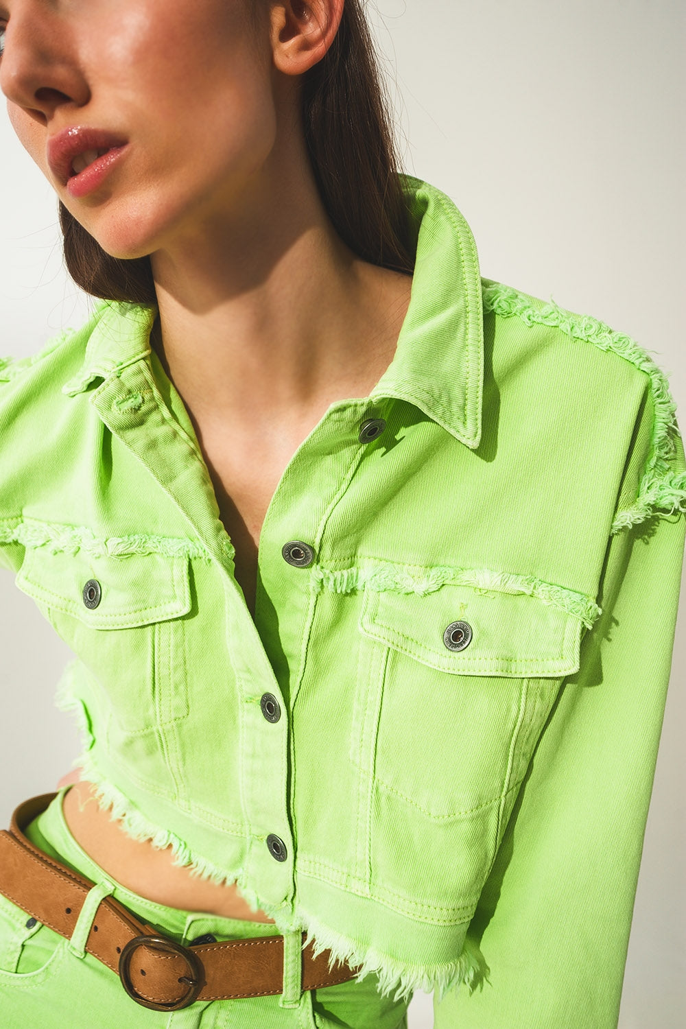 Chaqueta vaquera corta verde acido