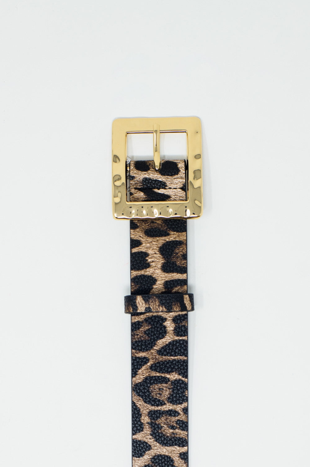 Cinturón de leopardo de anchura media en marrón oscuro con hebilla dorada