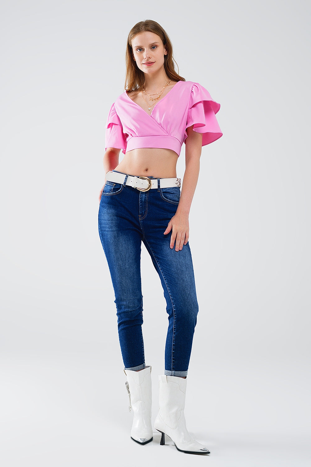 Crop Top Rosa Con Mangas Cortas Y Cuello En V