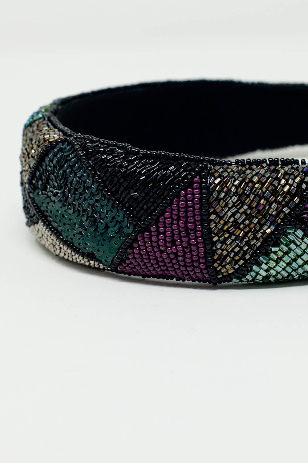 Diadema bordada gruesa en colores frescos
