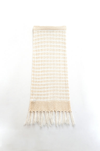 Q2 Falda blanca midi de crochet con rayas beige y dobladillo de flecos