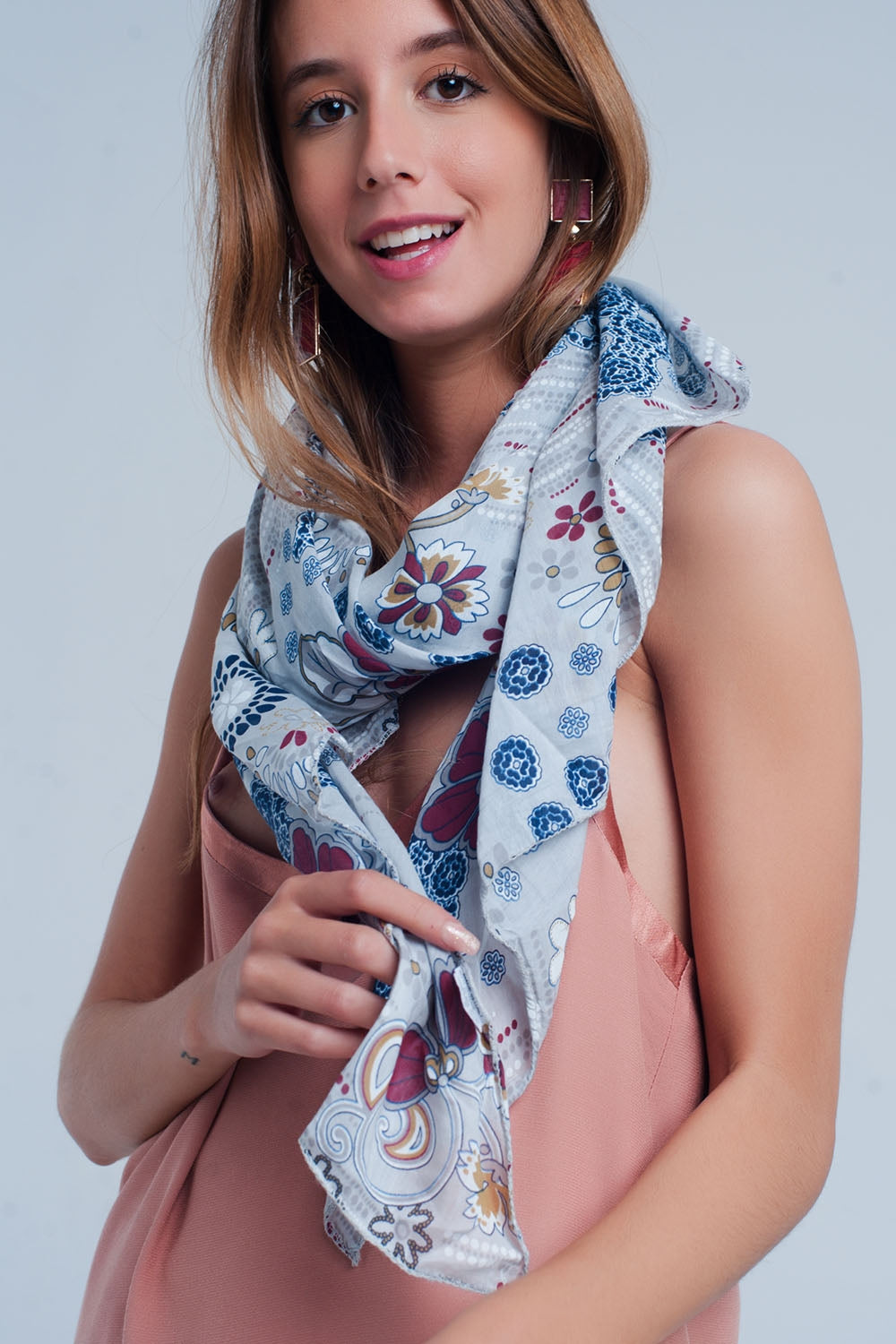 Fular con estampado floral