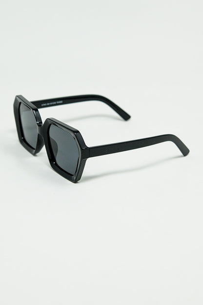 Gafas de sol con montura geométrica en color negro