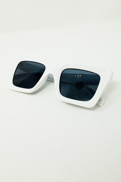 Gafas de sol cuadradas de los 90 en blanco
