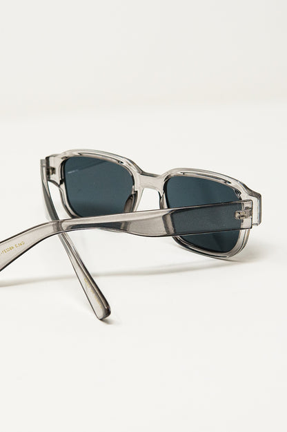 Gafas de sol cuadradas gruesas en gris cristal