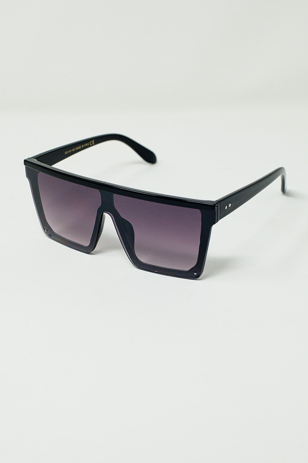Gafas de sol cuadradas y extragrandes estilo años 70 en negro