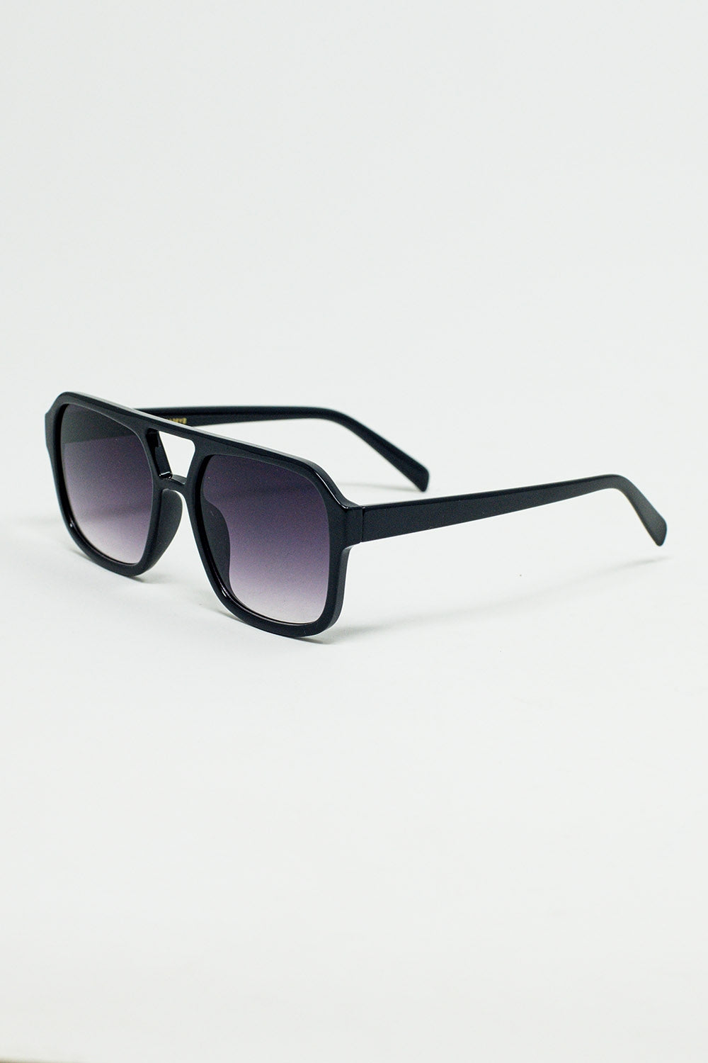 Gafas de sol de aviador de los años 70 en negro