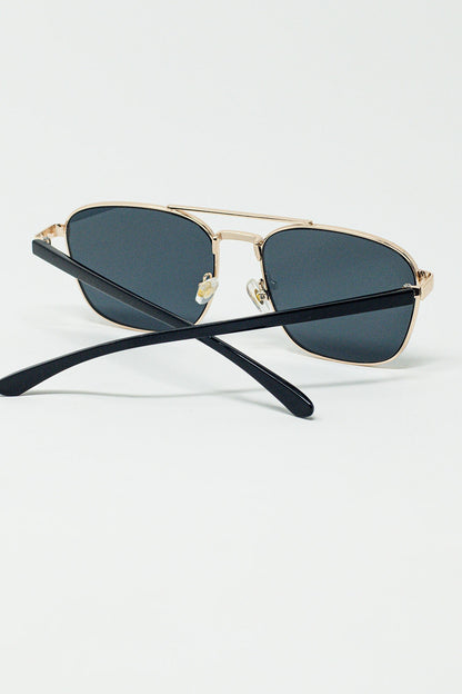 Gafas de sol de metal cuadradas con lentes ahumadas negras