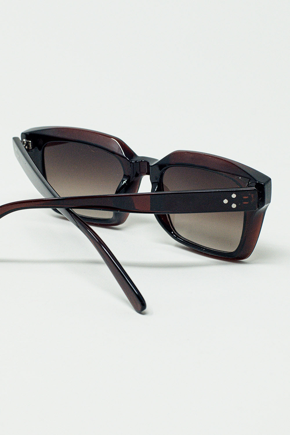 Gafas de sol gruesas de montura cuadrada Chunky Retro en burdeos