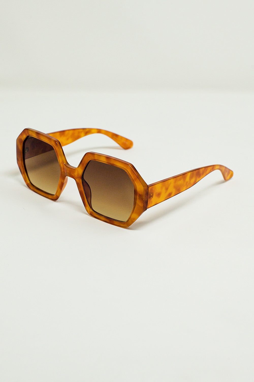 Gafas de sol hexagonales y extra grandes en carey vintage