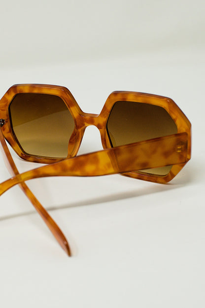 Gafas de sol hexagonales y extra grandes en carey vintage