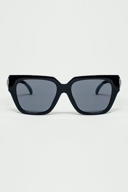 Q2 Gafas de sol negras gruesas y geométricas con lentes negras