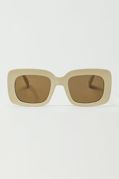 Q2 Gafas de sol ovaladas con lente ahumada en beige