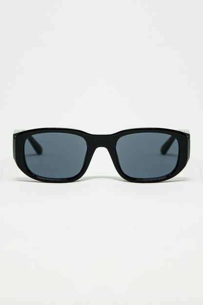 Q2 Gafas de sol ovaladas con montura transparente de alto brillo en negro