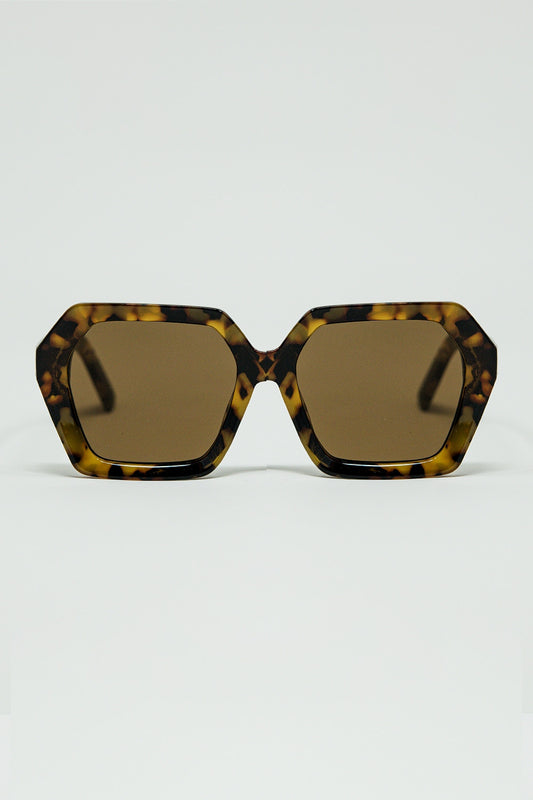 Q2 Gafas de sol rectangulares en color marrón translúcido con estampado abstracto