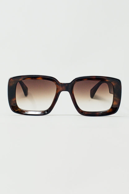 Q2 Gafas de sol rectangulares oversize con montura ancha en marrón