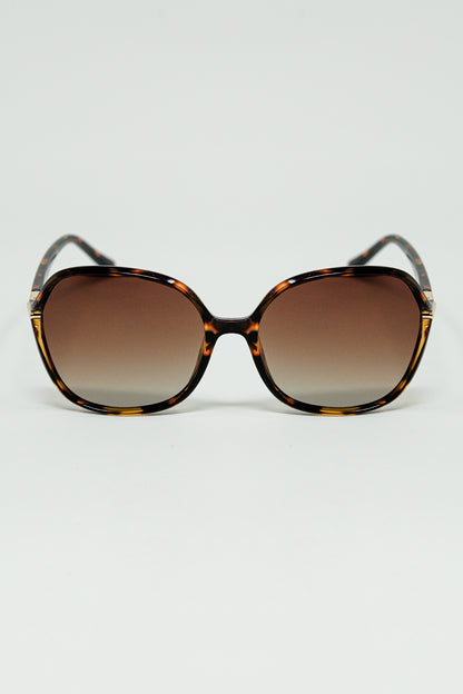 Q2 Gafas de sol redondas con estampado beige y detalle metálico dorado