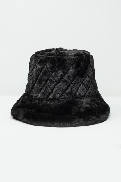 Q2 Gorro acolchado de piel sintética negra