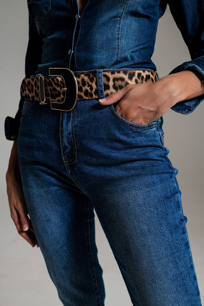 Jeans ajustados de talle alto en lavado medio