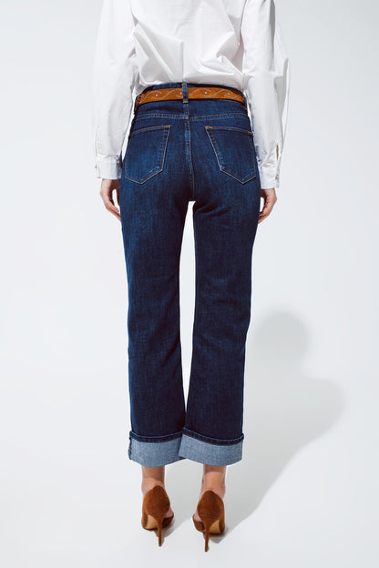 jeans azules de ajuste relajado con detalle de dobladillo vuelto