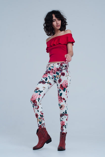 Jeans blancos con estampado de rosas