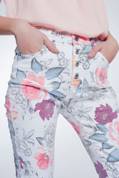 jeans boyfriend blanco con estampado floral