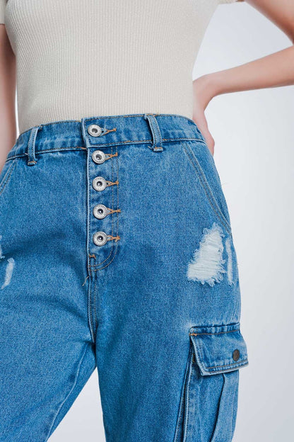 Jeans boyfriend con bolsillos laterales y rotos