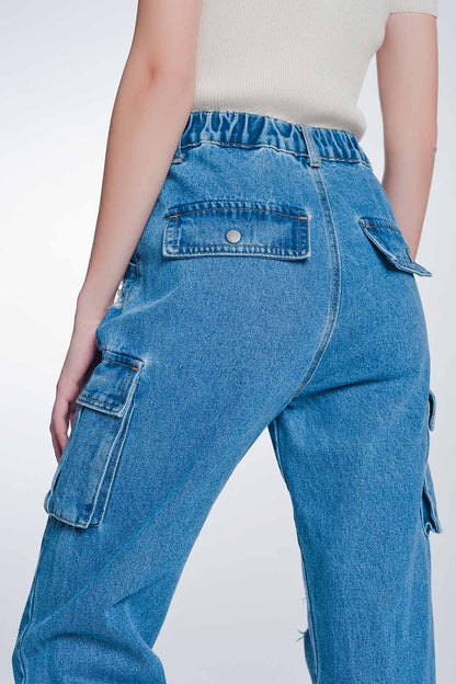 Jeans boyfriend con bolsillos laterales y rotos