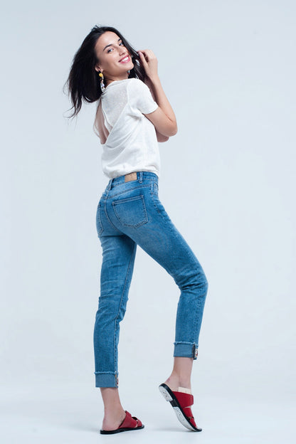 Jeans rectos tobillero con detalle de cristales