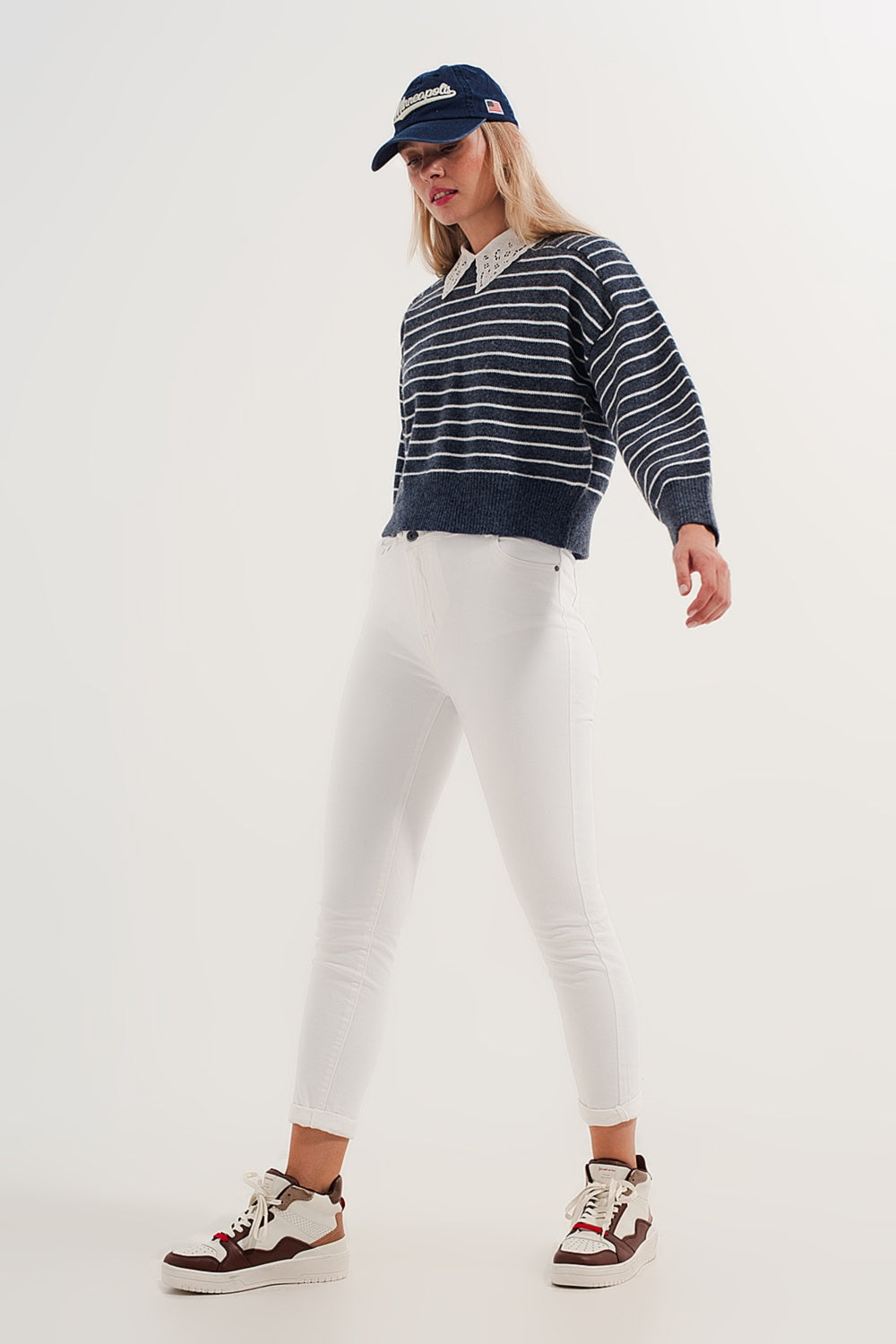 Jersey a rayas blancas y azules cuello redondo
