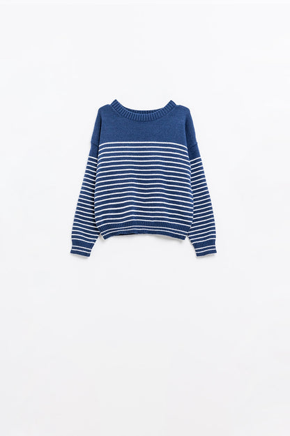 Q2 jersey azul marino con rayas blancas y cuello barco