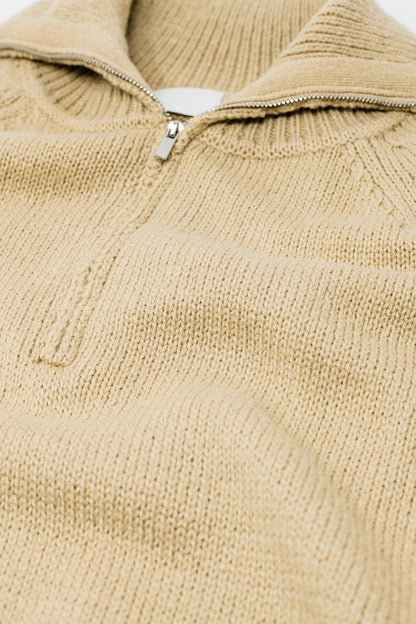 jersey beige con cierre de cremallera