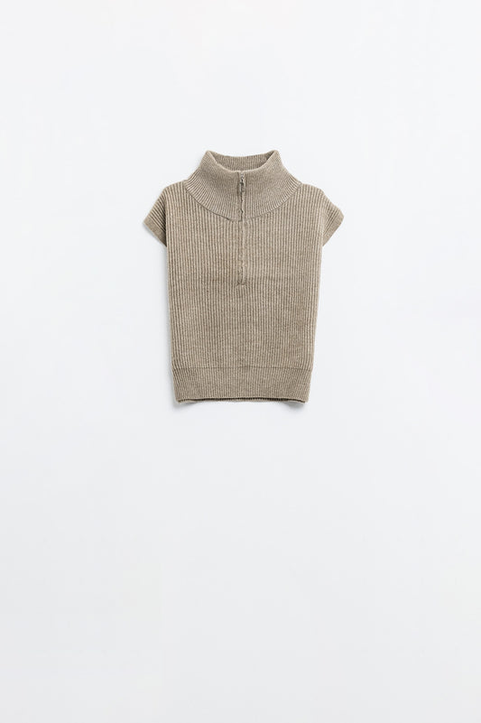 Q2 Jersey beige sin mangas de cuello alto con cierre de cremallera