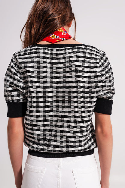 Jersey blanco y negro con escote cuadrado de punto mullido