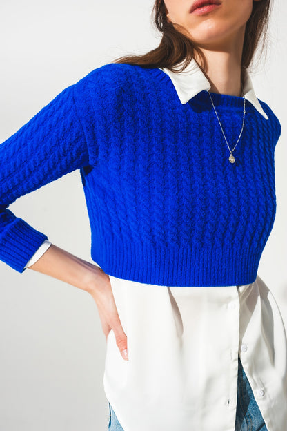 Jersey corto azul con diseño trenzado